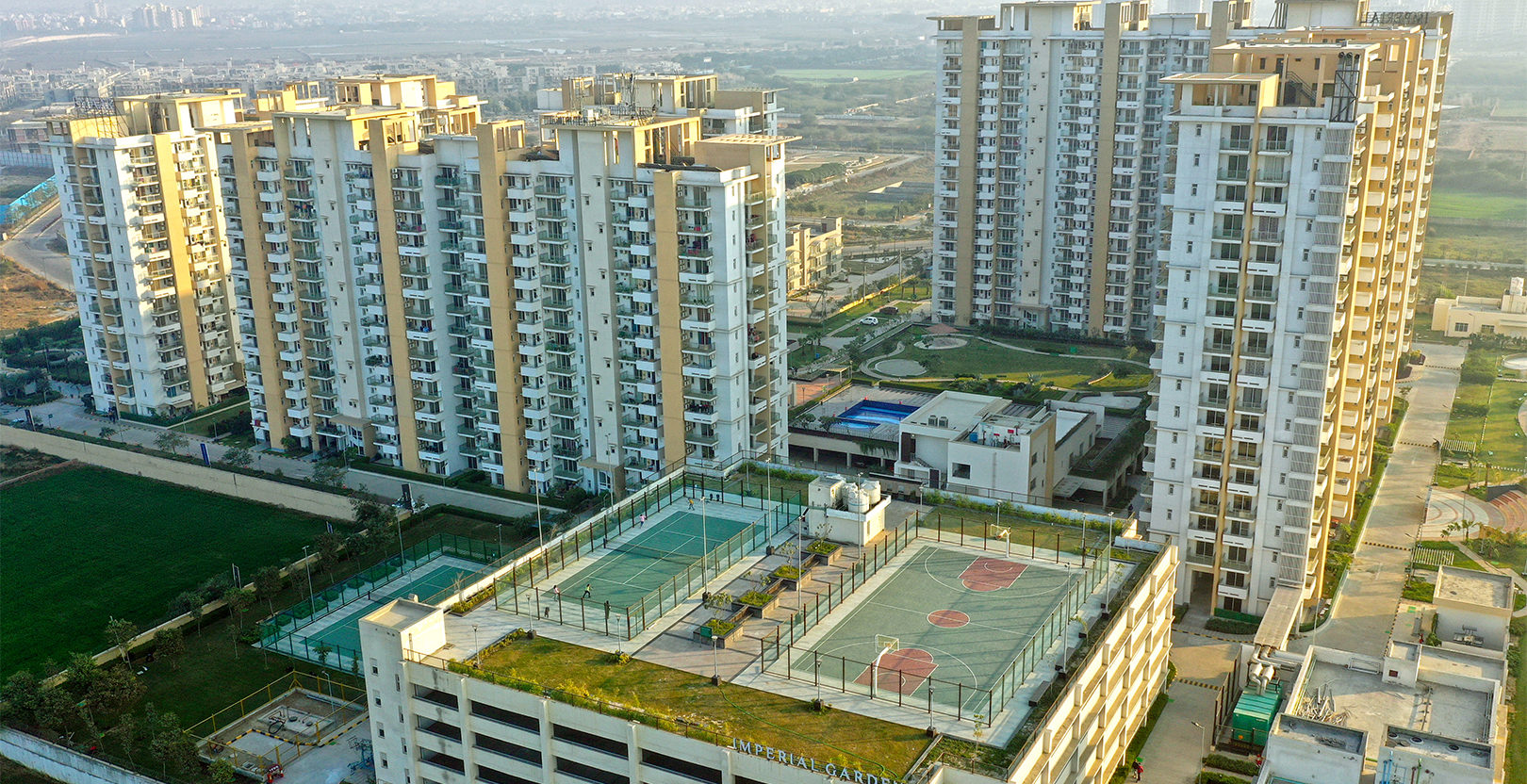 Property showcase 4